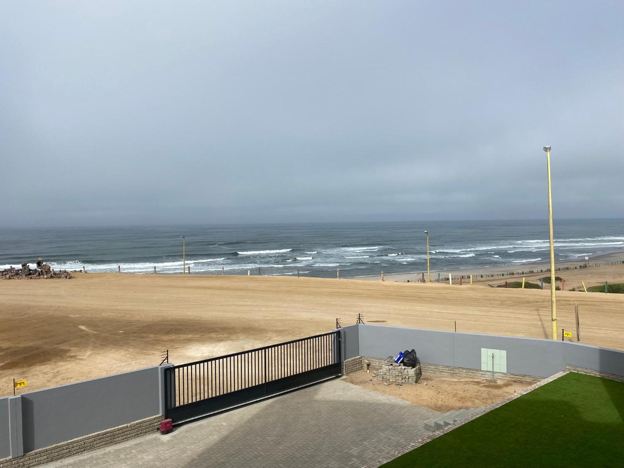 Diestrandwolf Sea View Self Catering Henties Bay Kültér fotó