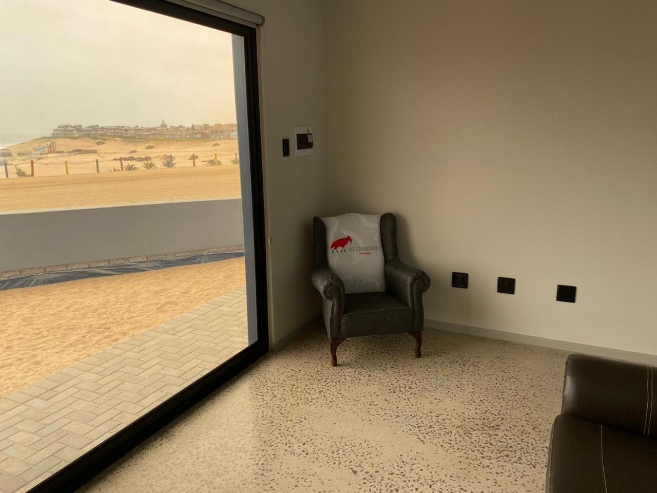 Diestrandwolf Sea View Self Catering Henties Bay Kültér fotó